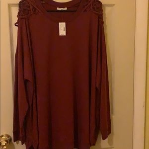 Maurice’s Size 3 Lightweight pullover